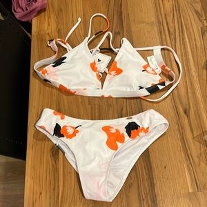 Kamoni Bikini